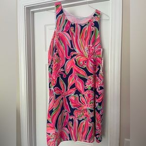 Lilly Pulitzer hot pink floral shift dress. Size small silk